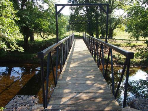 End view of bridge