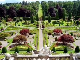 Drummond Castle Gardens Drummond Castle Gardens